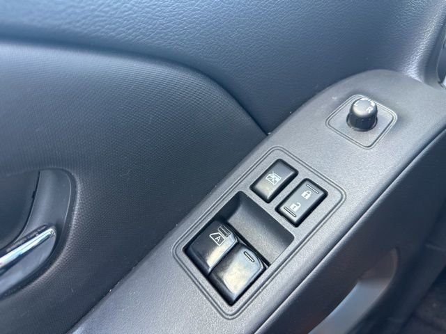 Used 2023 Nissan Frontier SV w/ SV Convenience Package image 23