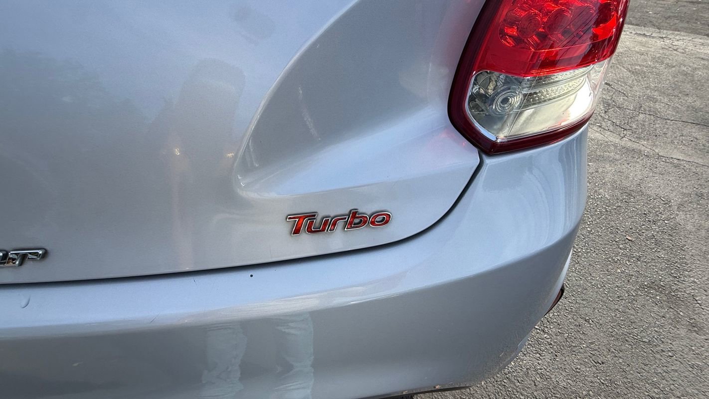 Used 2013 Hyundai Veloster Turbo image 17