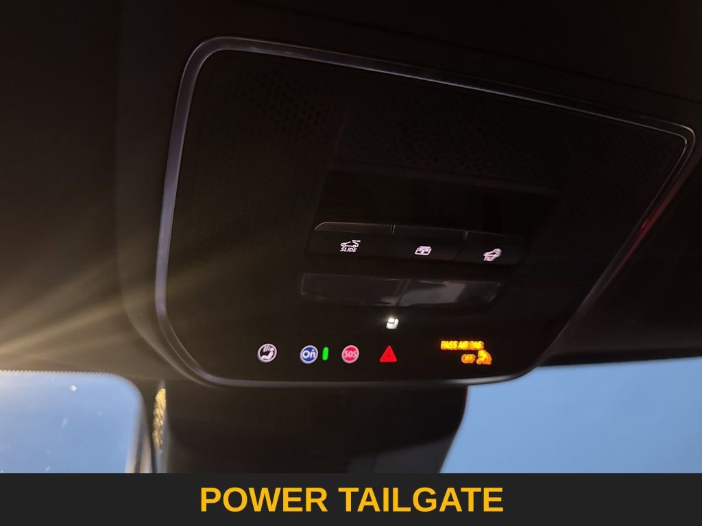 Used 2025 Chevrolet Traverse RS w/ LPO, Floor Liner Package image 20