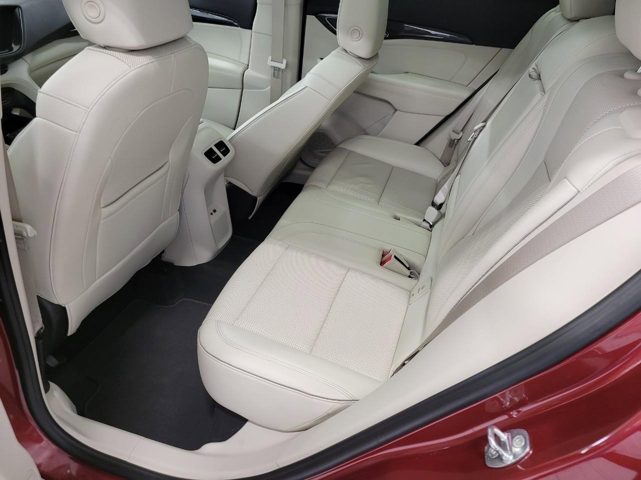 Used 2022 Buick Envision Essence w/ Technology Package I AWD/4WD image 23