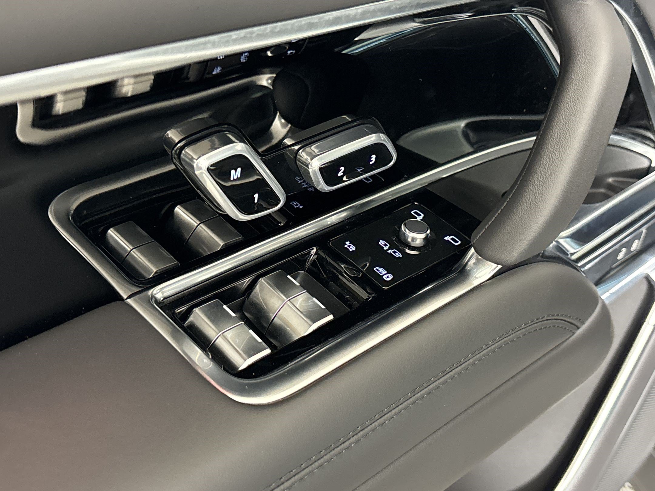 New 2026 Land Rover Range Rover SE AWD/4WD image 14