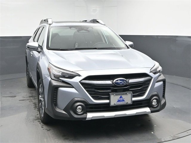 Used 2023 Subaru Outback Touring XT image 2