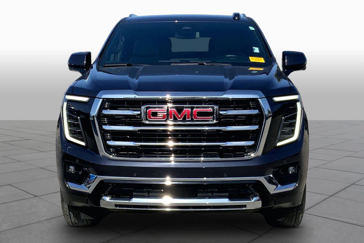 Used 2026 GMC Yukon Elevation RWD image 4