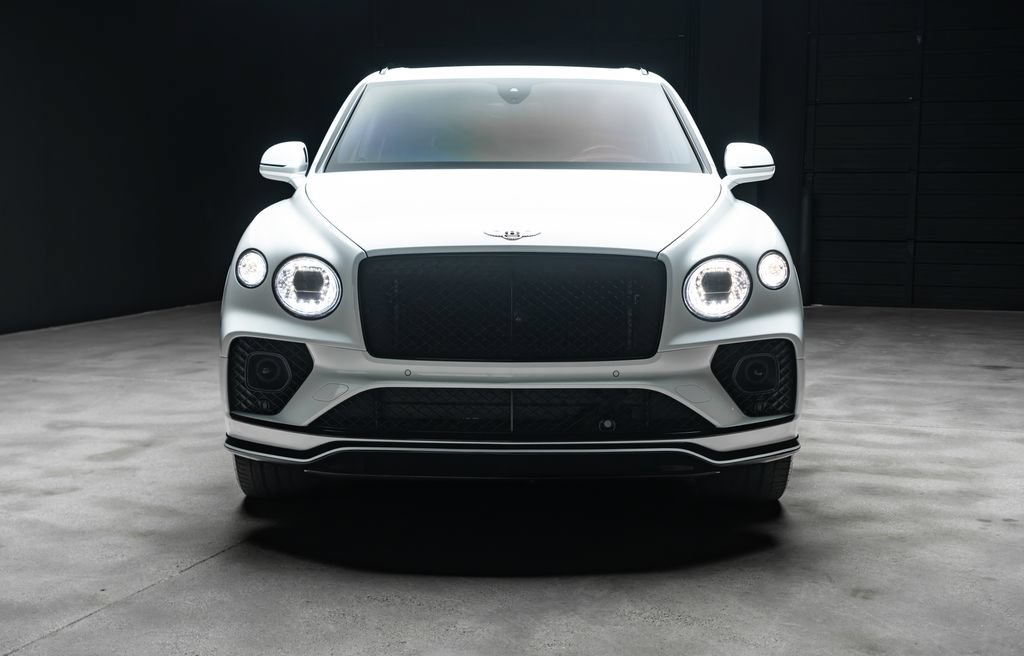 Used 2022 Bentley Bentayga AWD/4WD image 6