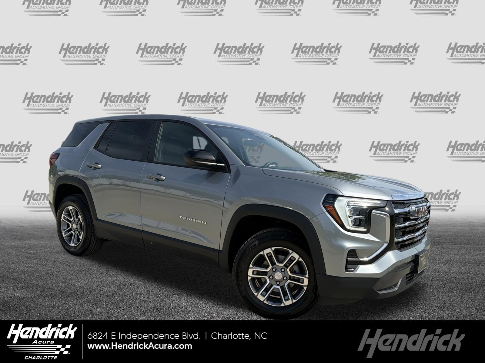 Used 2025 GMC Terrain Elevation AWD/4WD image 1
