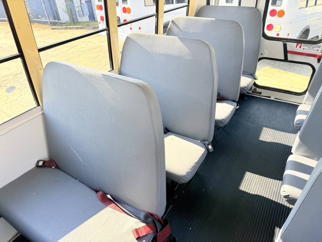 Used 2009 Chevrolet Express 3500 w/ School Bus Package RWD image 9