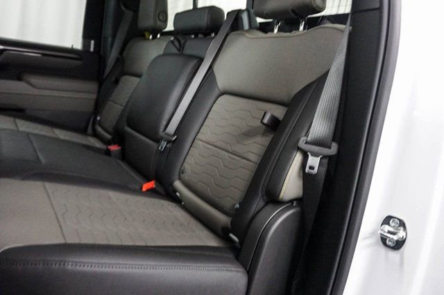 New 2026 Chevrolet Silverado 2500 ZR2 image 17