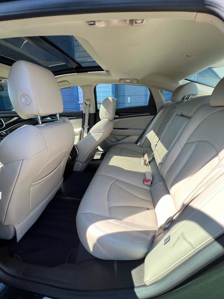 Used 2017 Buick LaCrosse Essence w/ Sun and Shade Package FWD image 9