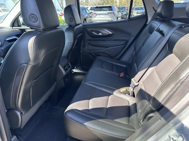 Used 2024 GMC Terrain SLT image 16
