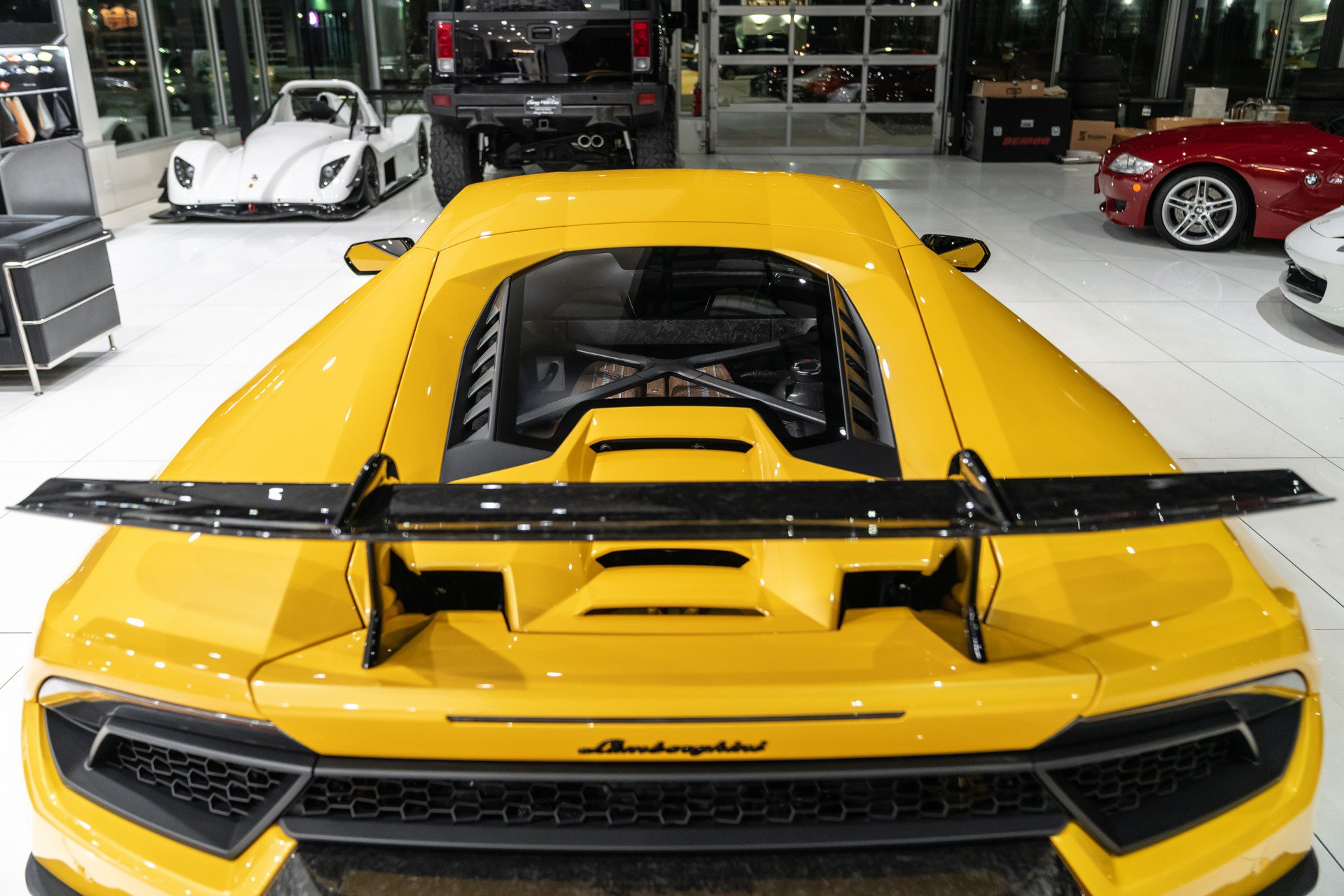 Used 2018 Lamborghini Huracan Performante AWD/4WD image 37