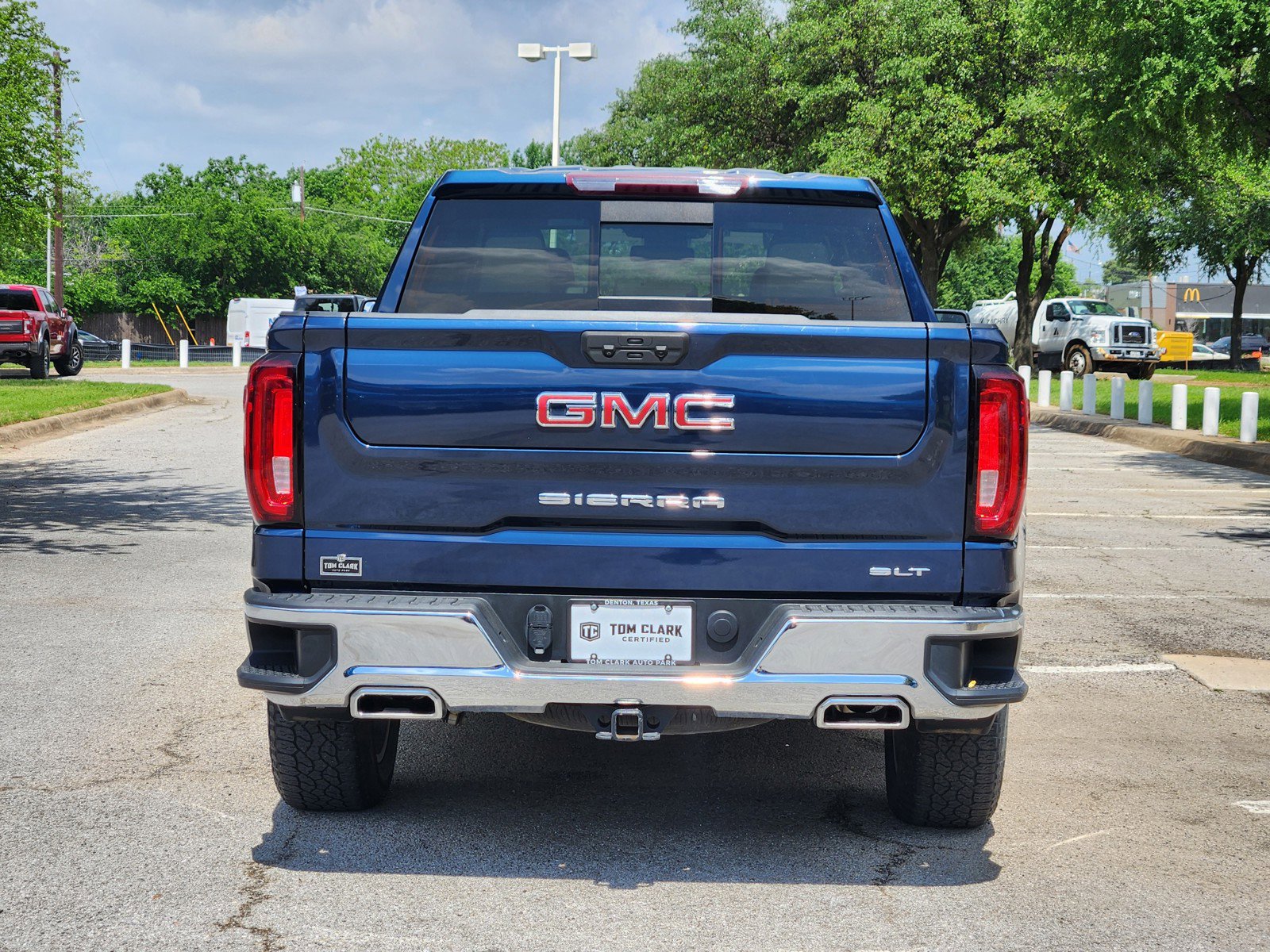 Used 2022 GMC Sierra 1500 SLT w/ SLT Convenience Package AWD/4WD image 32