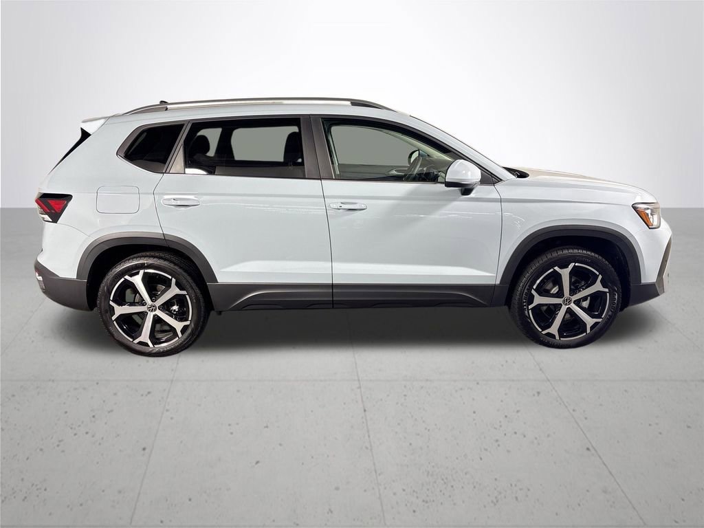 New 2026 Volkswagen Taos SEL AWD/4WD image 5