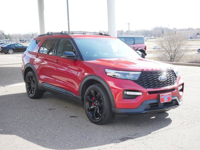 Certified 2023 Ford Explorer ST w/ Equipment Group 401A AWD/4WD image 3