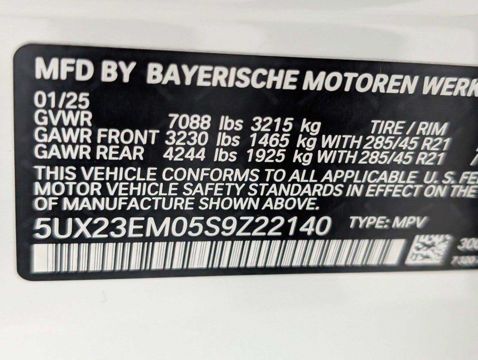 Used 2025 BMW X7 xDrive40i w/ Premium Package image 18