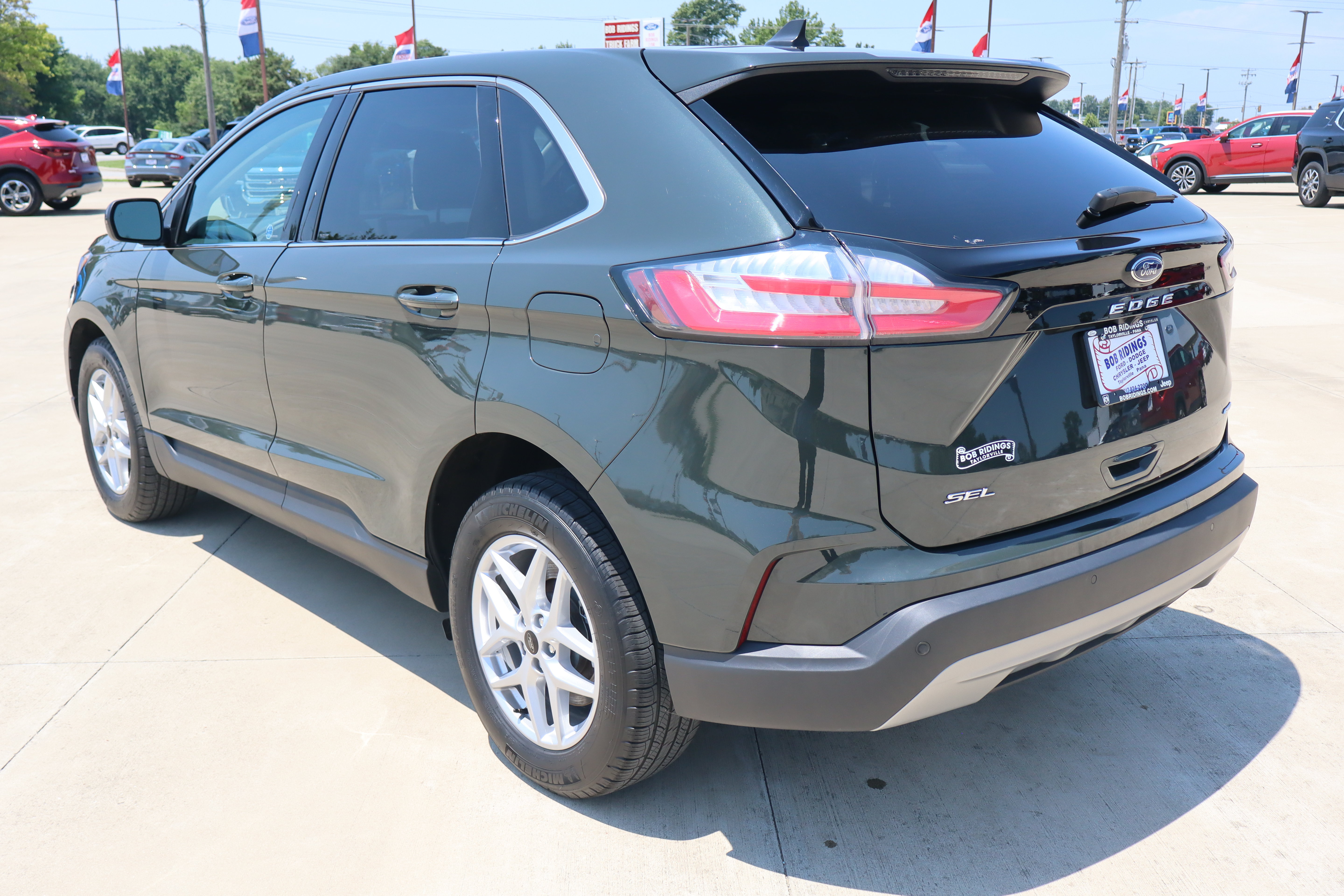 Used 2024 Ford Edge SEL w/ Convenience Package AWD/4WD image 5