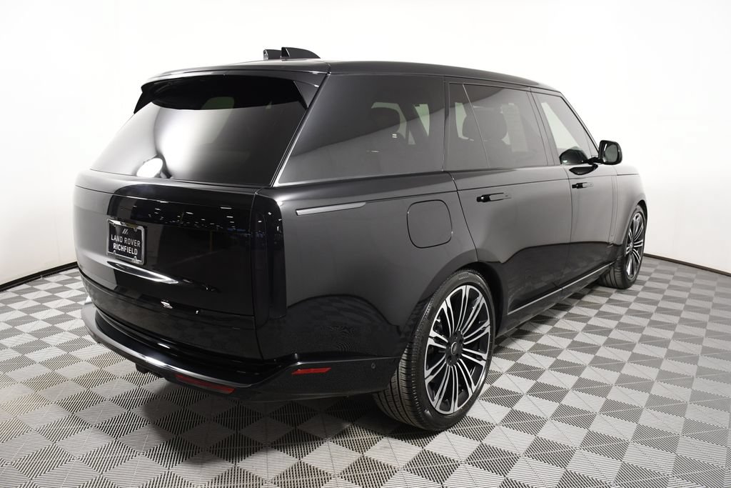 Used 2025 Land Rover Range Rover Long Wheelbase Autobiography AWD/4WD image 6