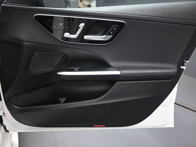 Used 2022 Mercedes-Benz C 300 Sedan image 32