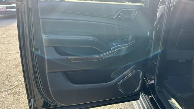 Used 2017 Chevrolet Suburban LT image 15