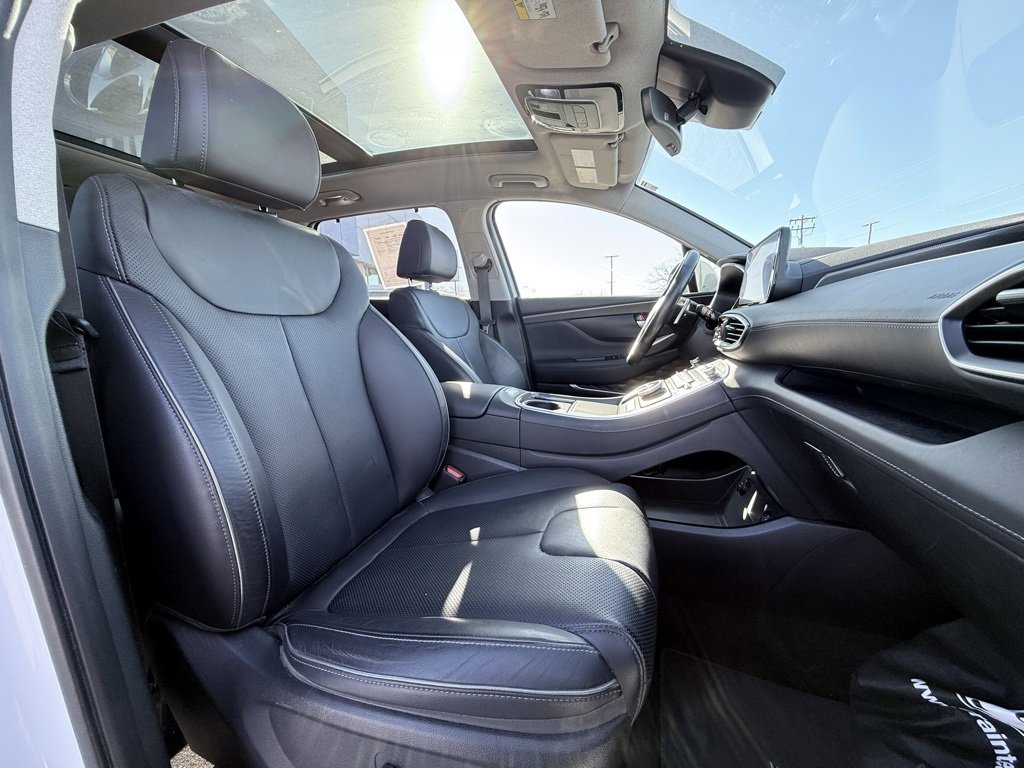 Used 2021 Hyundai Santa Fe Limited image 29