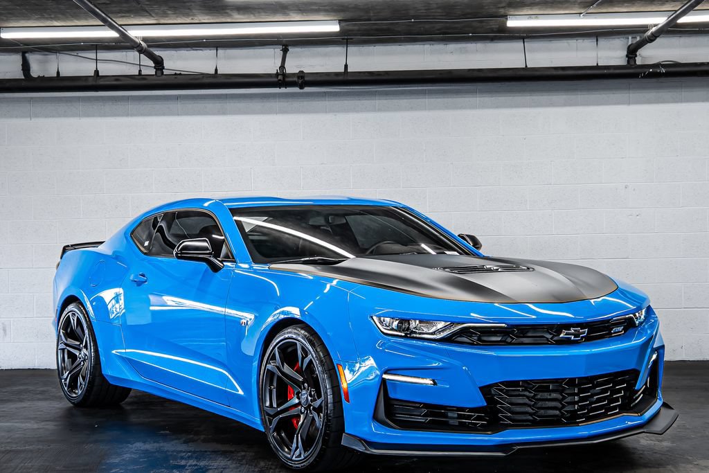 Used 2022 Chevrolet Camaro SS RWD image 7