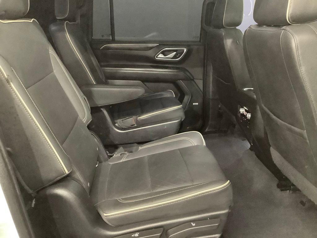 Used 2022 GMC Yukon XL SLT w/ SLT Premium Package AWD/4WD image 33