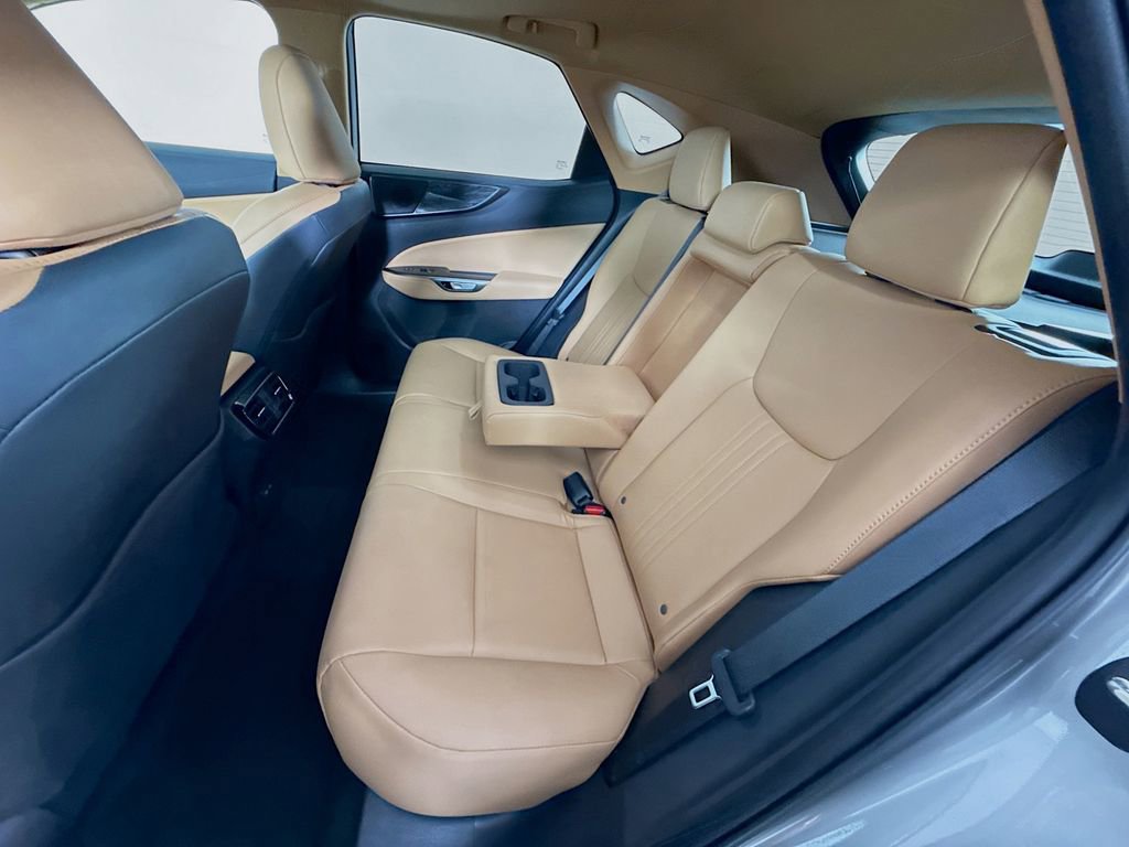 Used 2025 Lexus NX 250 FWD w/ Premium Package image 25