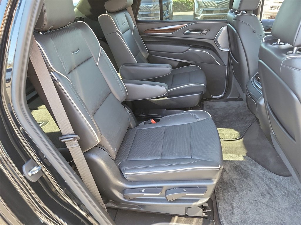 Certified 2023 Cadillac Escalade Premium Luxury w/ Performance Package image 27