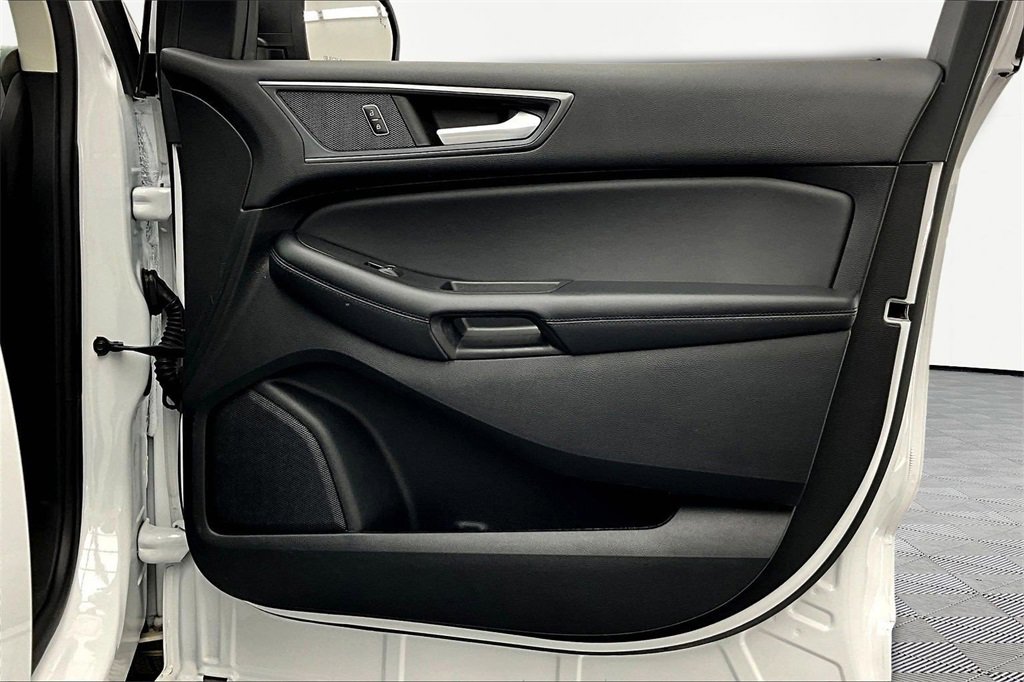 Used 2024 Ford Edge SE image 24