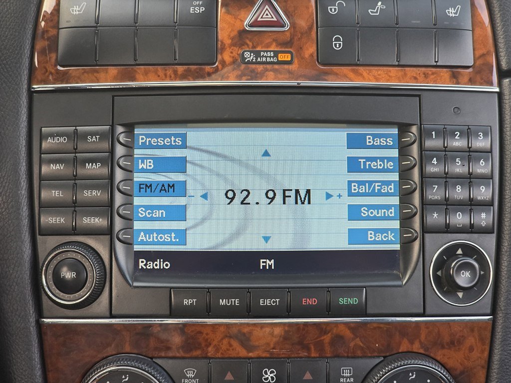 Used 2009 Mercedes-Benz CLK 350 Coupe image 17