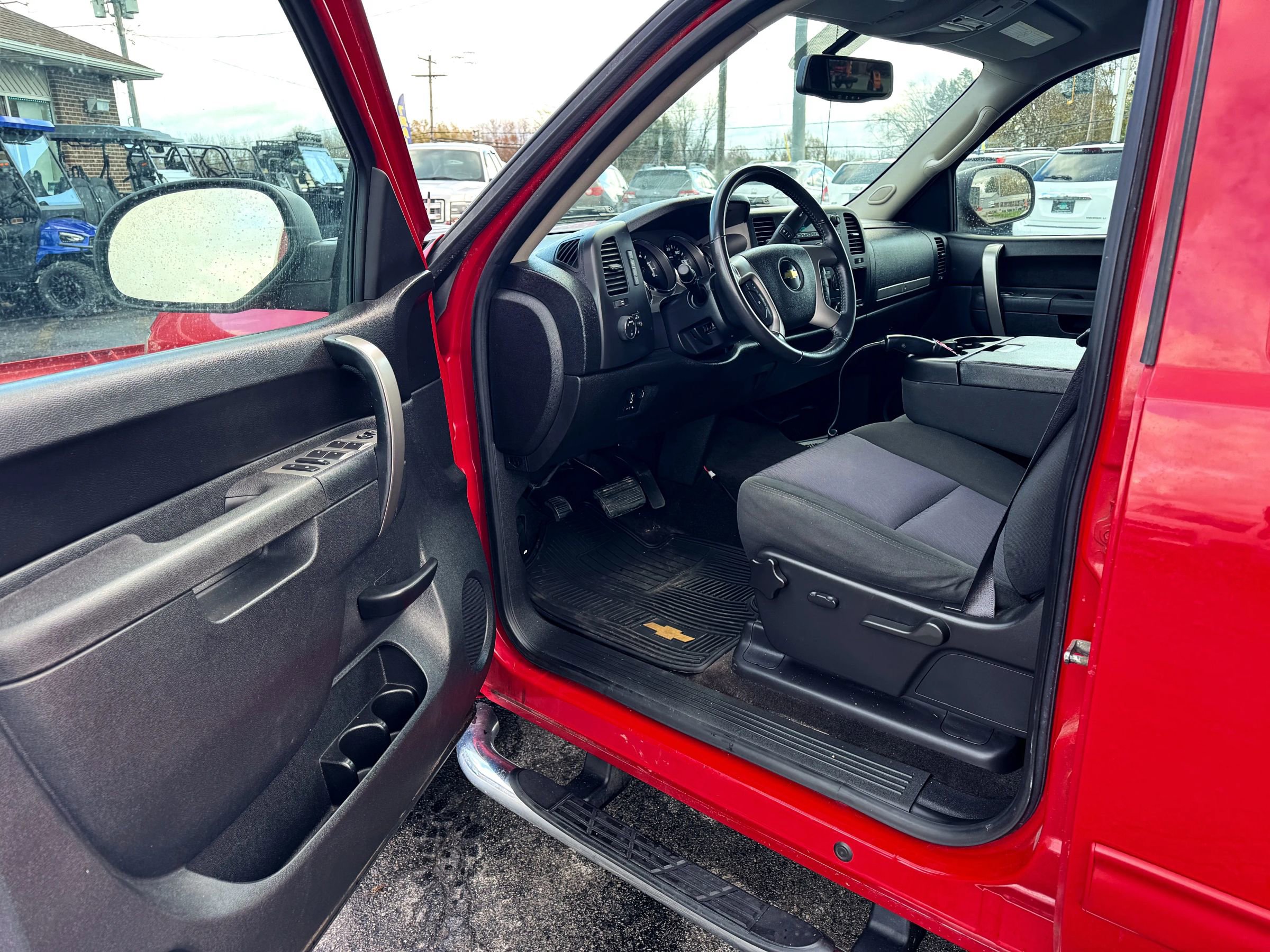 Used 2012 Chevrolet Silverado 2500 LT w/ Interior Plus Package image 9