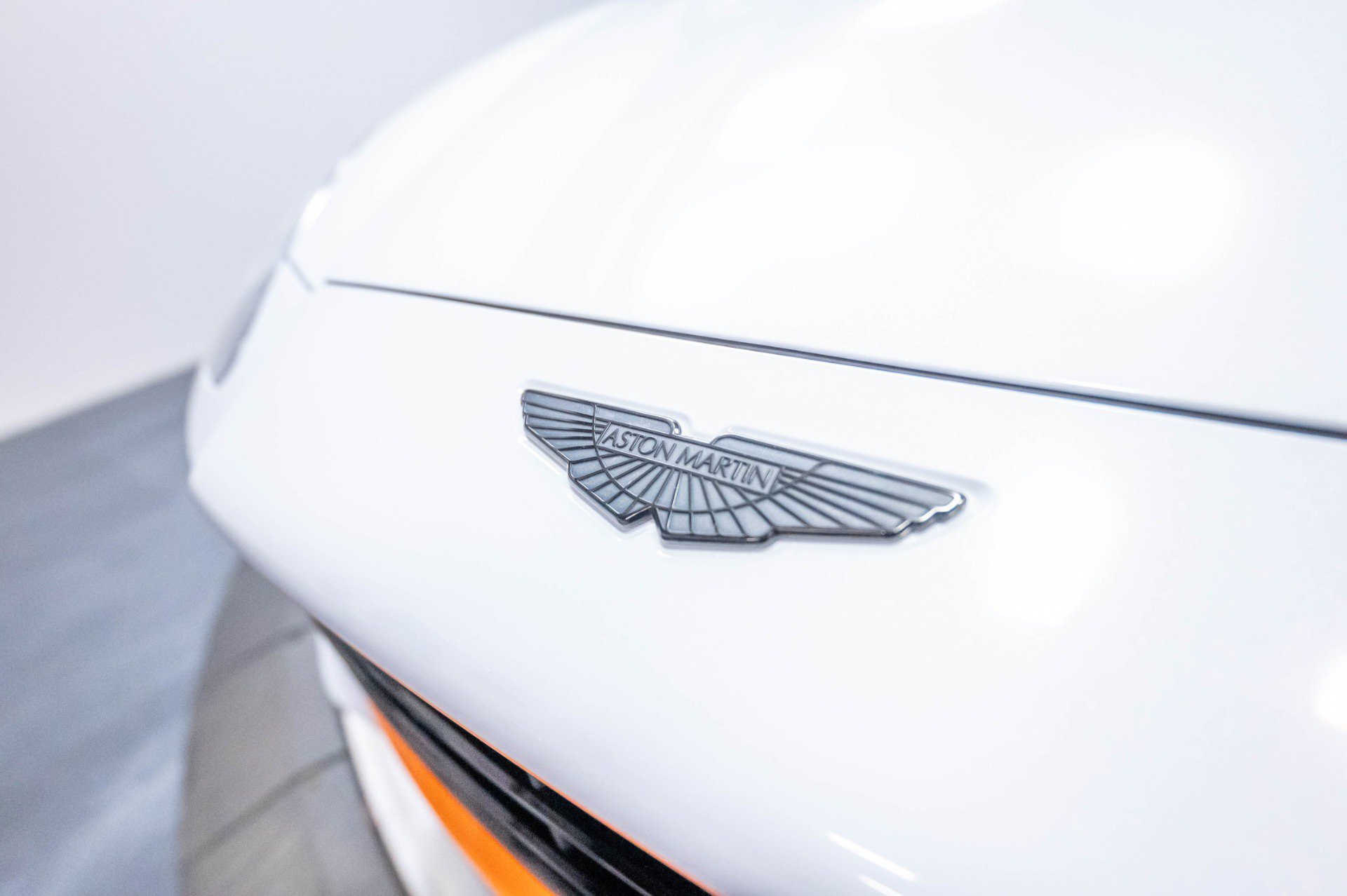 Used 2021 Aston Martin DBX AWD/4WD image 57