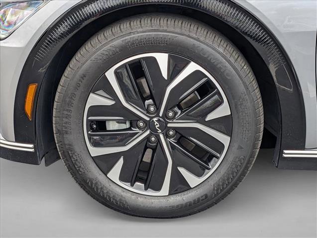 Used 2022 Kia EV6 Wind RWD image 23