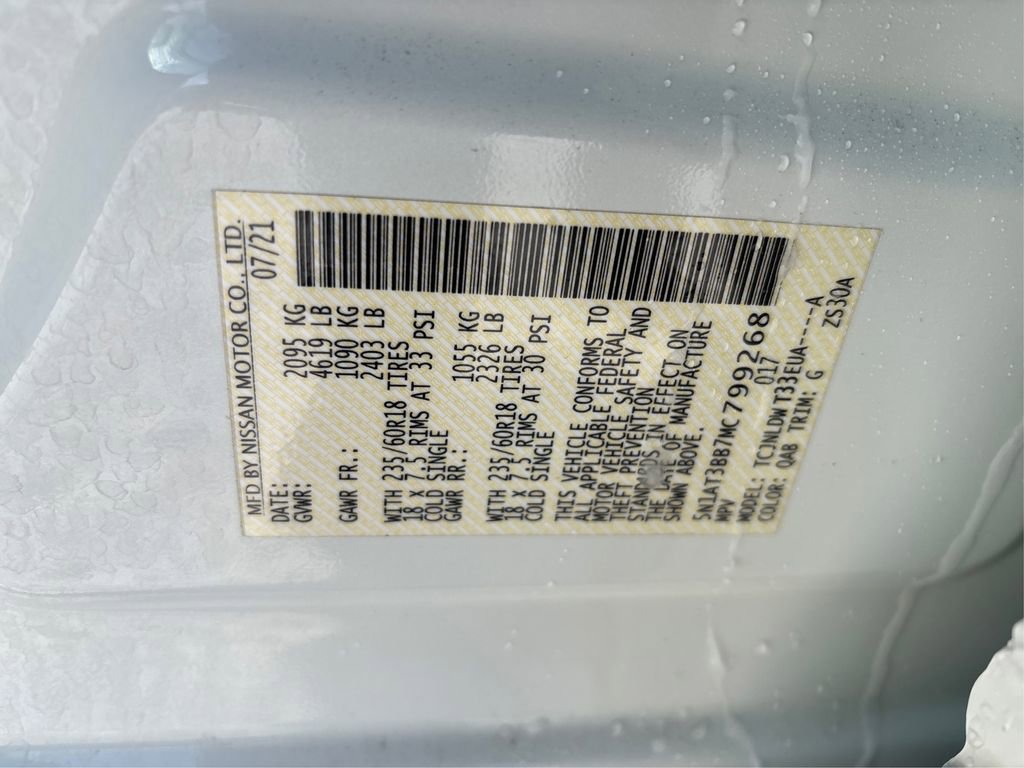 Used 2021 Nissan Rogue SV image 16