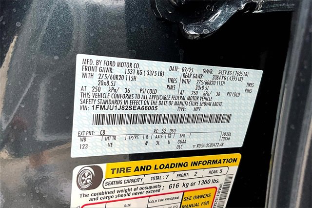 New 2025 Ford Expedition Active image 13