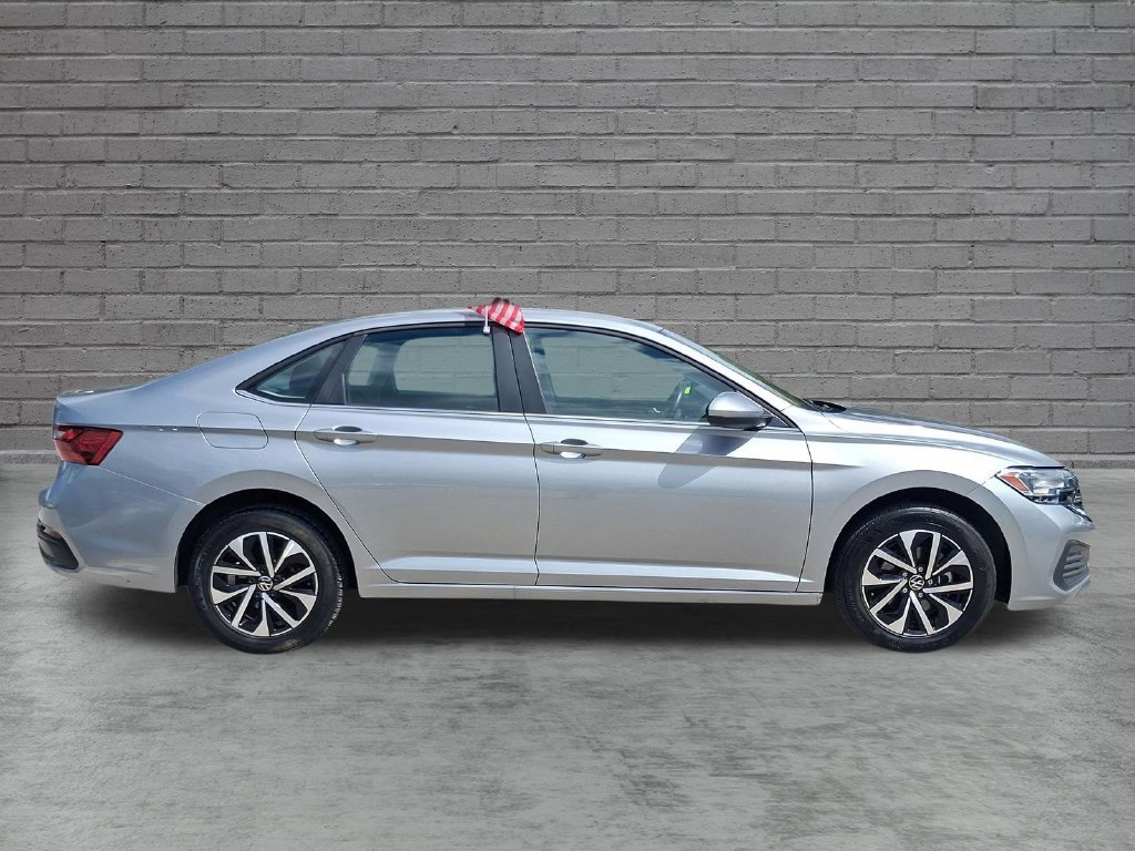 Certified 2024 Volkswagen Jetta S FWD image 7