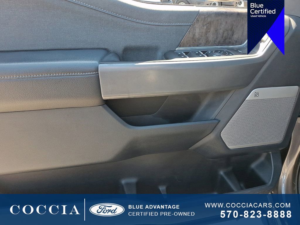 Certified 2023 Ford F250 Lariat w/ Black Appearance Package image 12