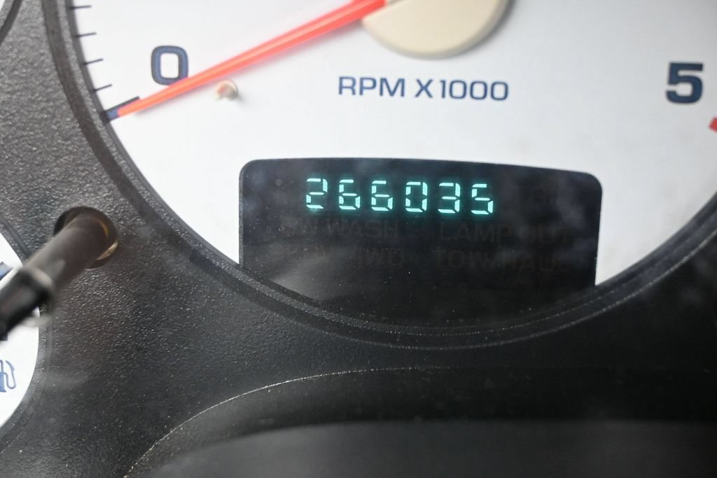 Used 2003 Dodge Ram 2500 Truck SLT AWD/4WD image 13