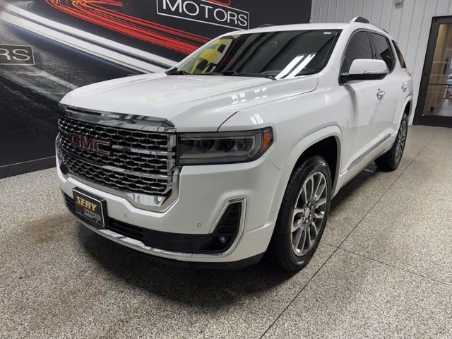 Used 2021 GMC Acadia Denali image 2