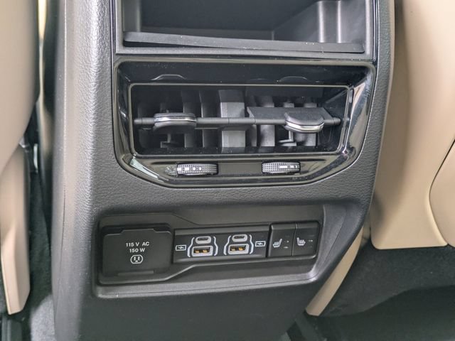 Used 2022 Jeep Grand Cherokee Limited 4xe w/ Luxury Tech Group II AWD/4WD image 16