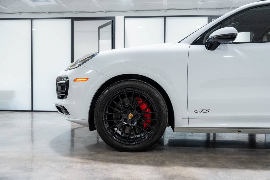 Used 2021 Porsche Cayenne GTS AWD/4WD image 25