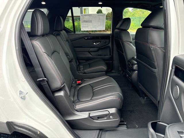 New 2026 Honda Pilot TrailSport image 12