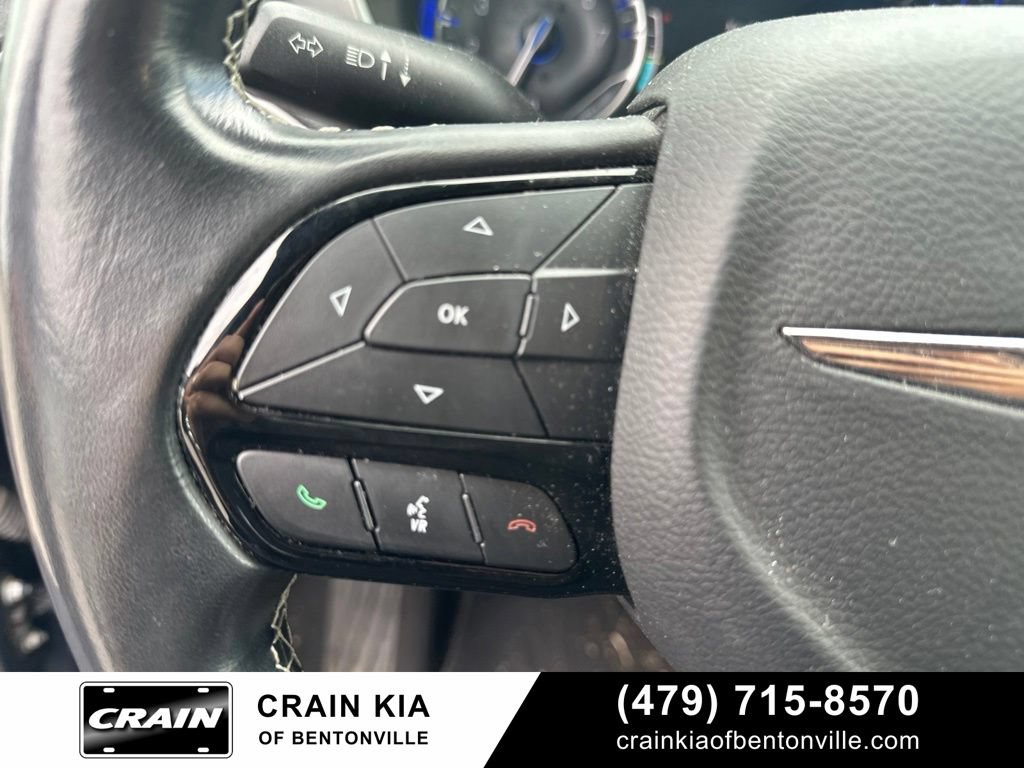 Used 2021 Chrysler Pacifica Touring w/ S Appearance Package FWD image 20