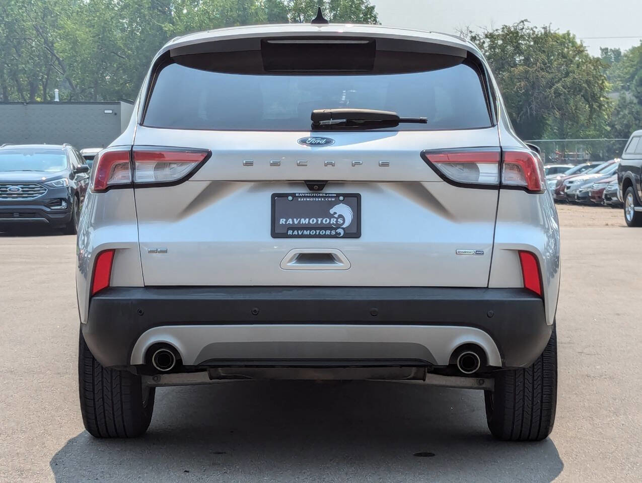 Used 2020 Ford Escape SE image 11