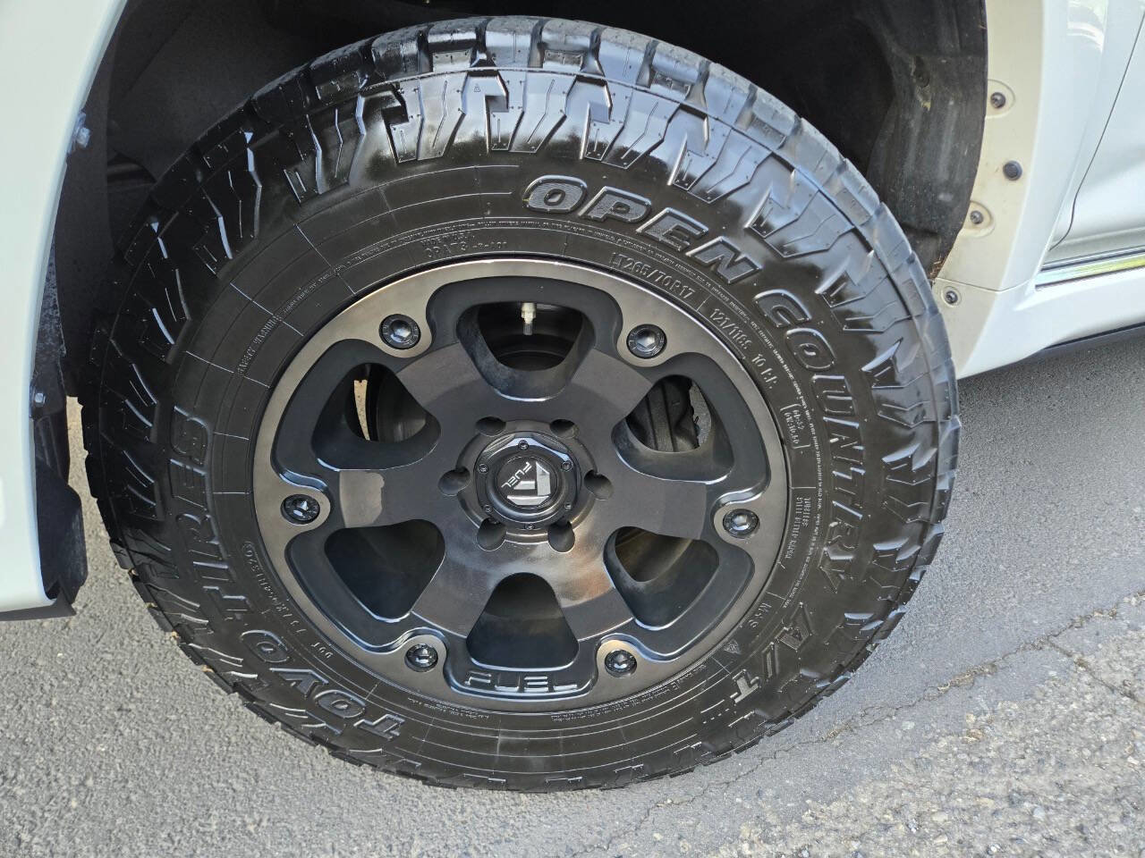 Used 2018 Toyota 4Runner Limited image 37