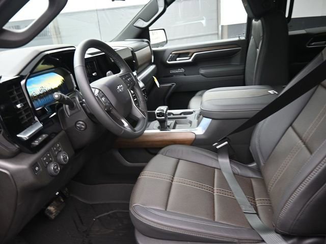 New 2026 Chevrolet Silverado 1500 High Country w/ Midnight Edition AWD/4WD image 8