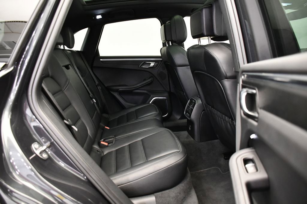 Certified 2024 Porsche Macan GTS image 56