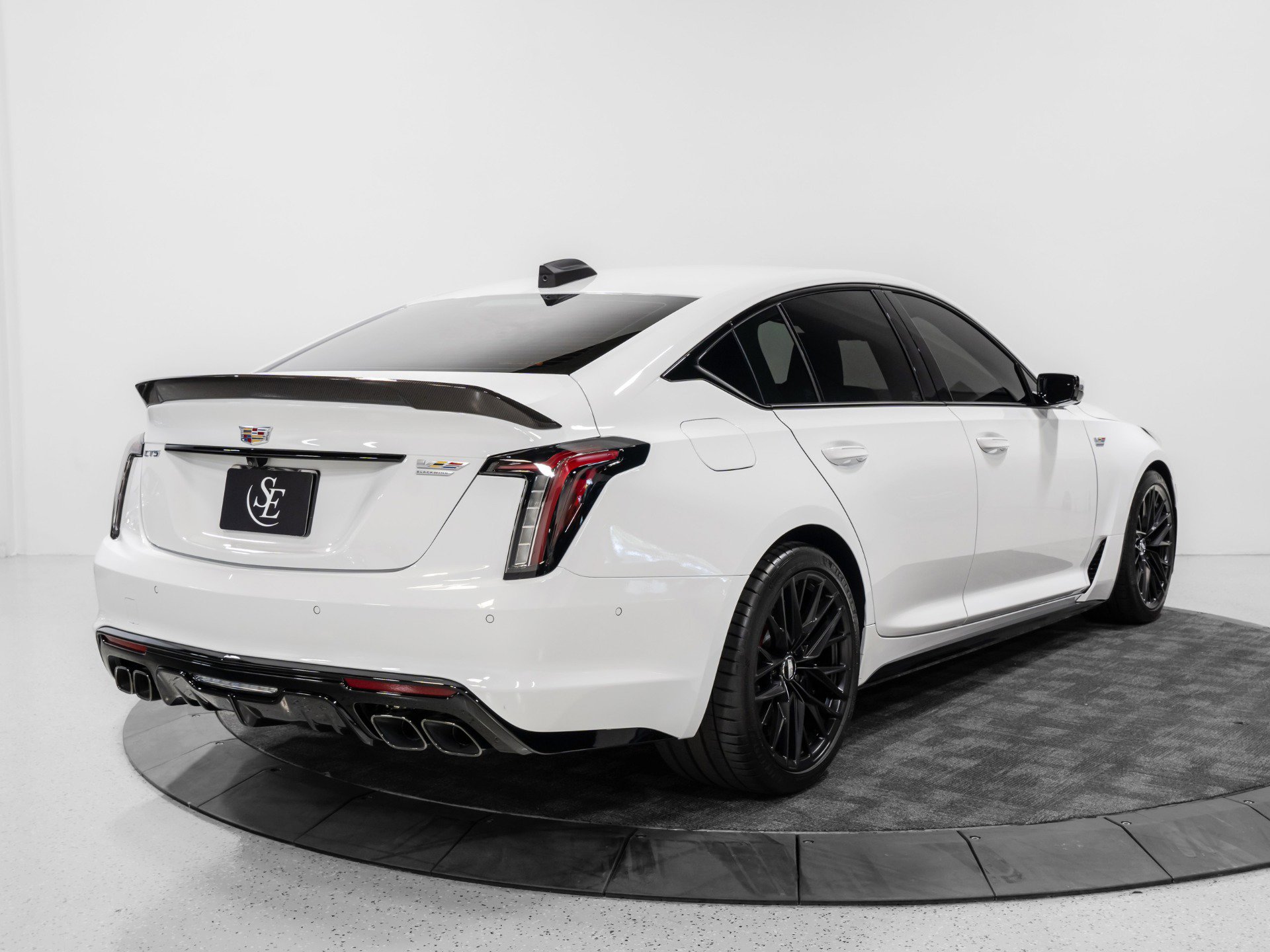 Used 2026 Cadillac CT5 V Blackwing w/ Carbon Fiber 1 Package image 9