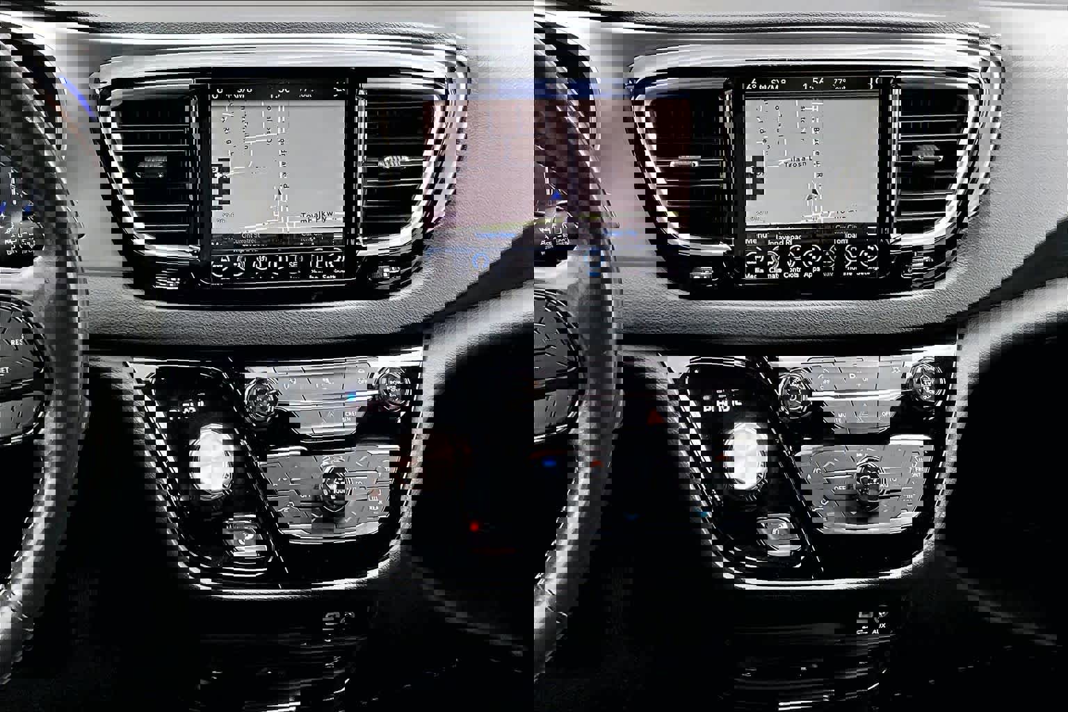 Used 2020 Chrysler Pacifica Touring-L Plus image 7