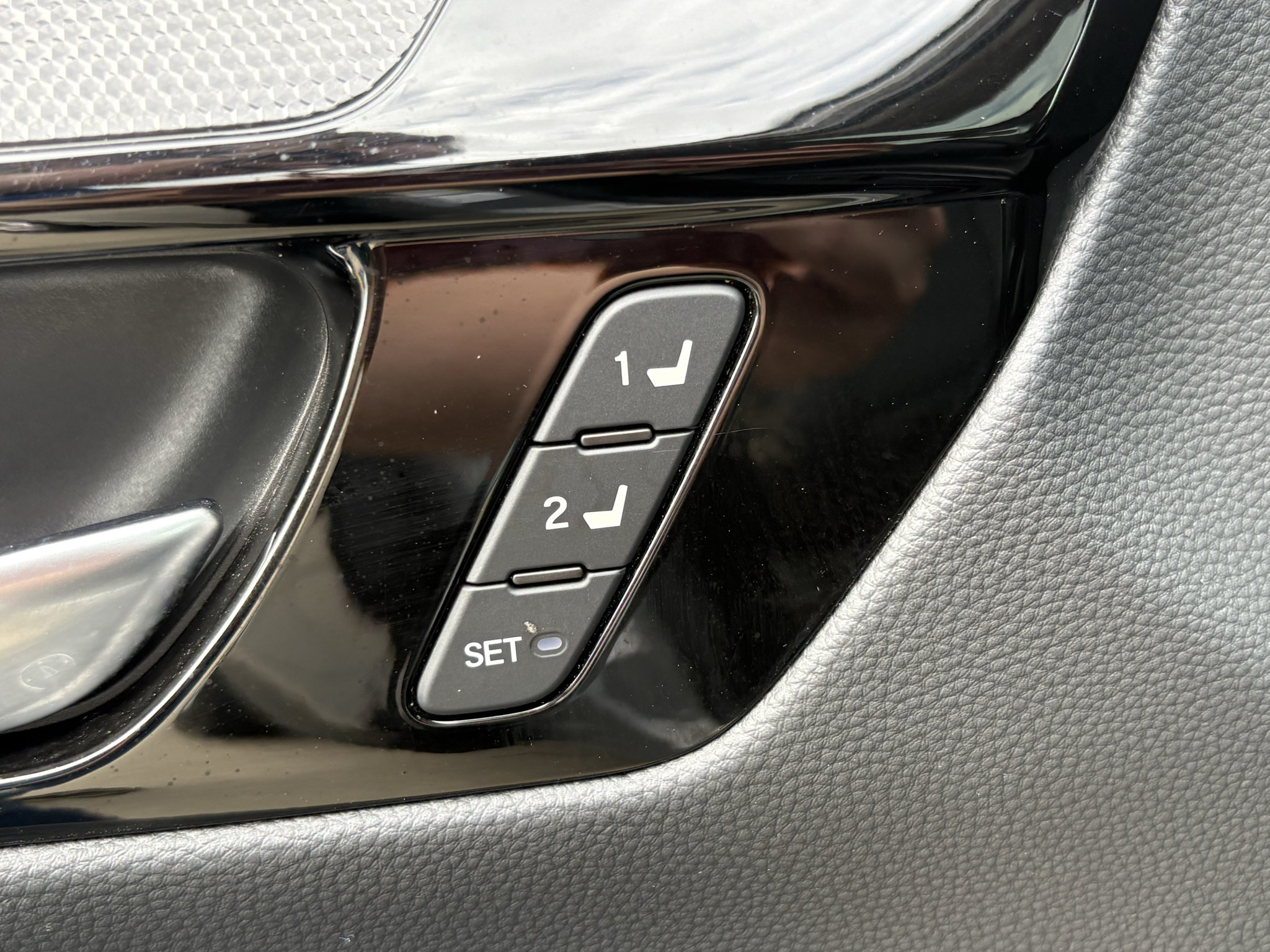 Certified 2024 Honda CR-V EX-L image 11