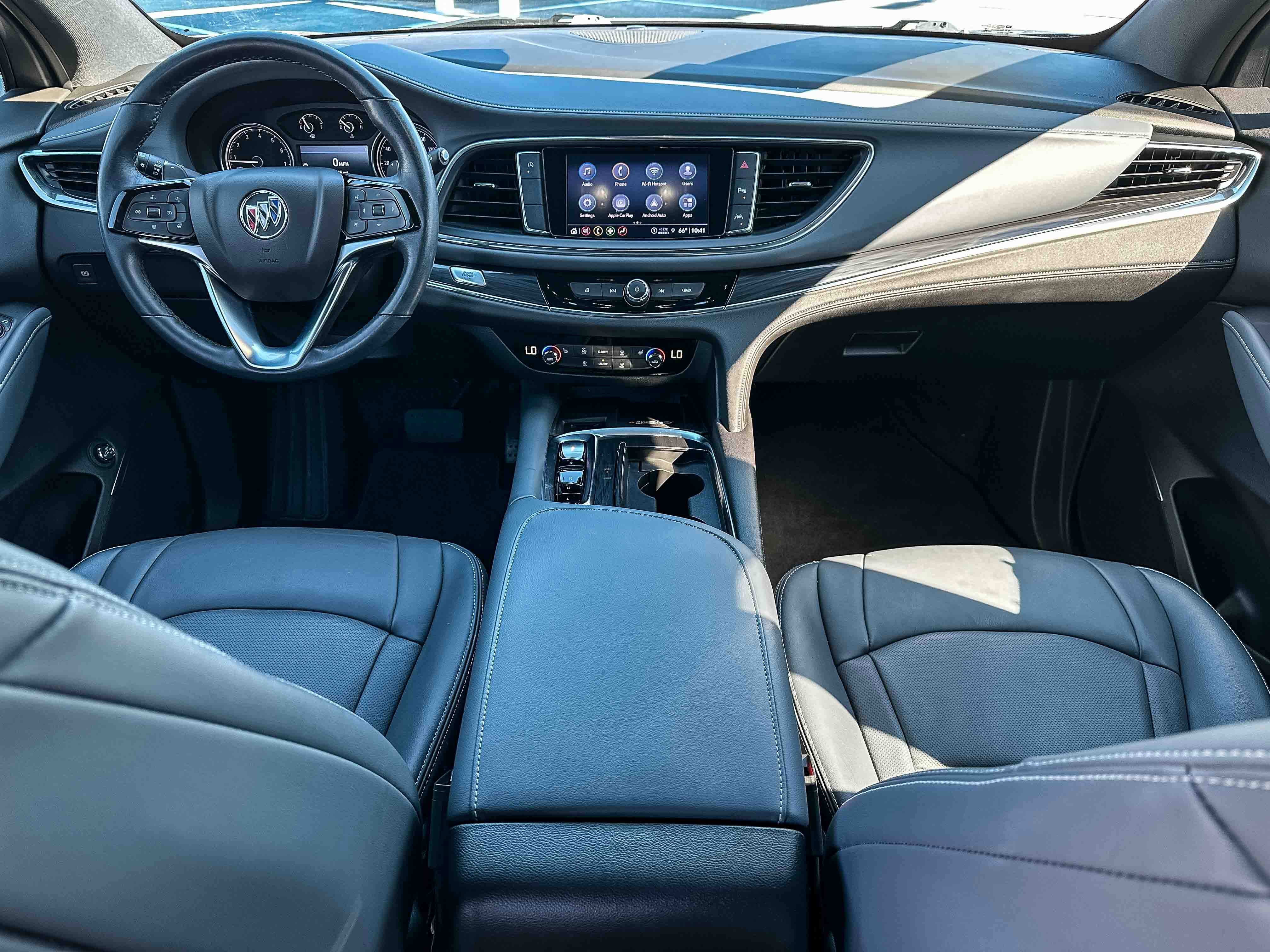 Used 2023 Buick Enclave Essence w/ Sport Touring Edition FWD image 21